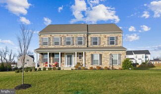 50 Stone Oak Place, Round Hill, VA 20141