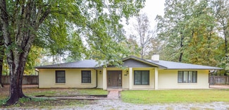 73 Lisa Ln, Starkville, MS 39759