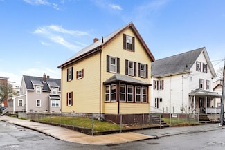 16 Lake St, Wakefield, MA 01880