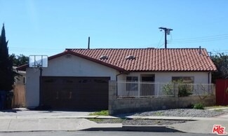 14940 Hiawatha St, Mission Hills, CA 91345