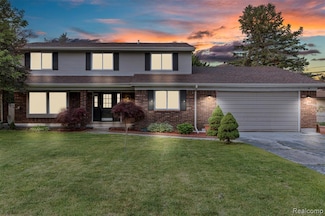 5420 Southlawn Dr, Sterling Heights, MI 48310