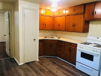 518 W Sycamore St, Denton, TX 76201