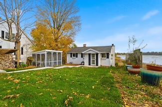 W6705 N Lakeshore Cir, Elkhorn, WI 53121