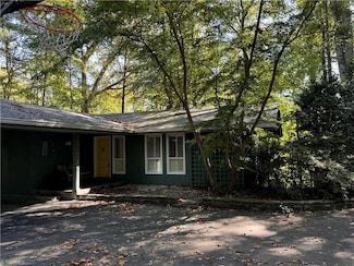 8805 Belhaven Ct, Lewisville, NC 27023