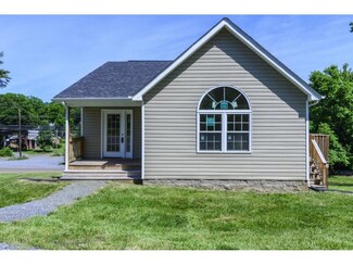 503 W Glade St, Glade Spring, VA 24340