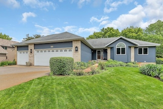 2708 Tranquility Dr, Saint Cloud, MN 56301