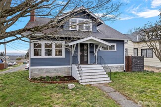 317 E Lawrence St, Mount Vernon, WA 98273