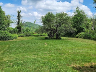 4551 Vermont 140, Poultney, VT 05764