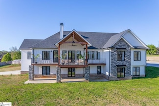 231 Canady Rd, Wellford, SC 29385