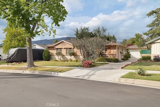 7861 Cora St, Sunland, CA 91040