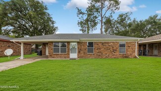 311 Palms Dr, Lafayette, LA 70503