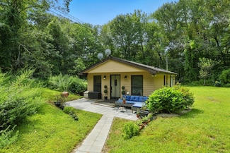 68 Stagecoach Rd, West Brookfield, MA 01585