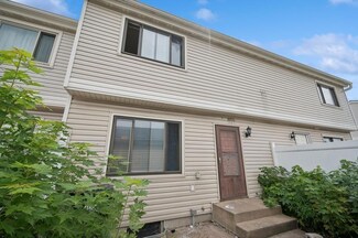 7672 Hampshire Ave N, Brooklyn Park, MN 55428
