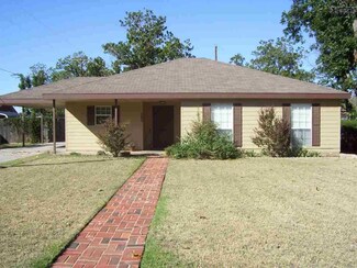 4122 Maple St, Vernon, TX 76384