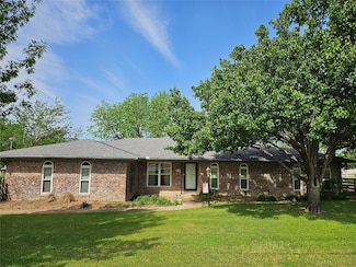 7121 Douglas Ln, North Richland Hills, TX 76182