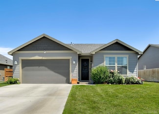 3915 Charleston Ln, Pasco, WA 99301
