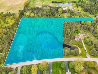 W6780 Homewood Ave, Shawano, WI 54166