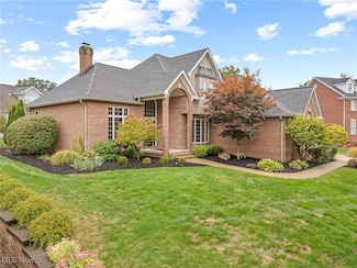 6446 Tallwood Cir NW, Canton, OH 44718