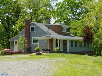 84 N Hill Rd, Bernville, PA 19506