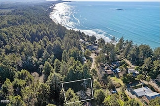 6760 Ellie Ave, Otter Rock, OR 97369