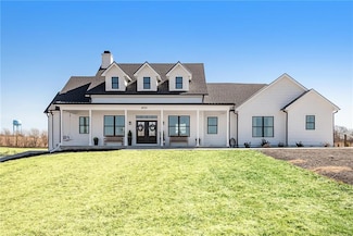 18723 County Line Rd, Smithville, MO 64089