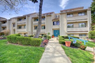 2205 Melrose Dr Unit B, Champaign, IL 61820