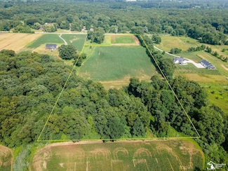 5280 Wells Rd, Petersburg, MI 48140