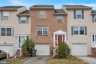 221 Bellwether Ct, Newark, DE 19702