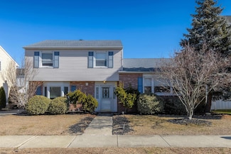507 N Douglas Ave, Margate City, NJ 08402