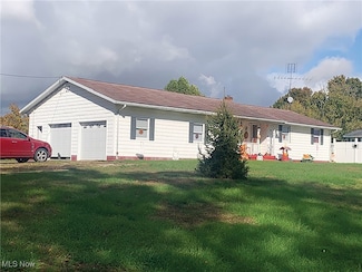 26838 Winona Rd, Homeworth, OH 44634
