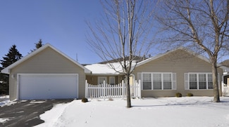 3016 Salem Meadows Dr SW, Rochester, MN 55902