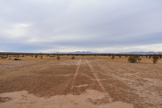 13050 Bellaire Ave, Mojave, CA 93501