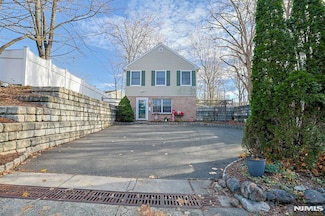 301 W Crescent Ave, Allendale, NJ 07401