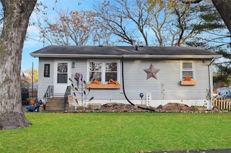 2503 E 24th St, Des Moines, IA 50317