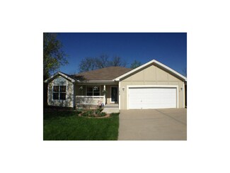 11608 N Charlotte St, Kansas City, MO 64155