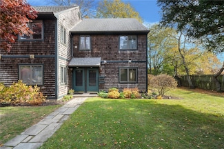 18 Chapel St Unit D, Newport, RI 02840