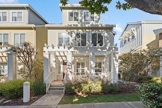 125 Azalea Dr, Mountain View, CA 94041