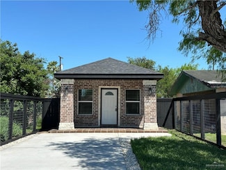 1121 E Cano St, Edinburg, TX 78539