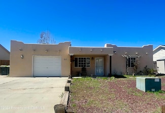 317 N Kittell Loop, Bloomfield, NM 87413