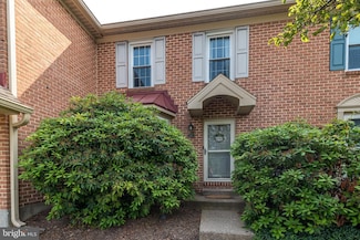 451 Oakmont Ct, Harleysville, PA 19438