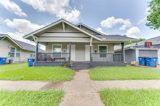 803 N Mckinney St, Ennis, TX 75119