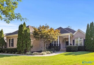 2904 Oakleigh Ln SE, Owens Cross Roads, AL 35763