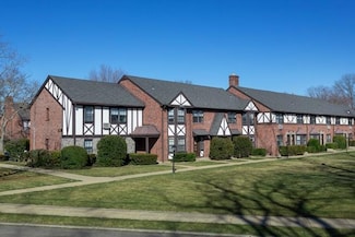 1764 August Rd Unit 1764, Babylon, NY 11703