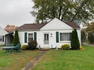 2125 E 43rd St, Ashtabula, OH 44004