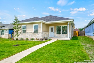 5623 Midcrown Dr, San Antonio, TX 78218