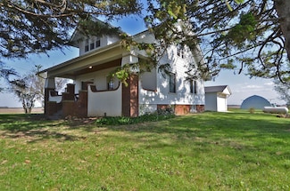 2573 State Route 17, Toluca, IL 61369
