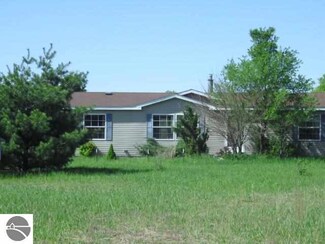 5451 Voice Rd, Kingsley, MI 49649