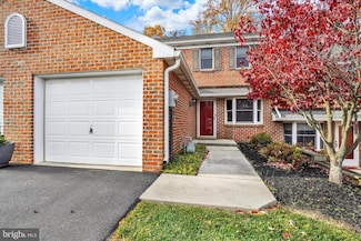 275 Wyntre Brooke Dr, York, PA 17403