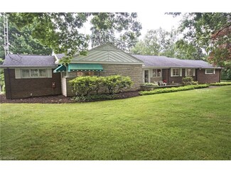 216 Lakecrest St NW, Canton, OH 44709