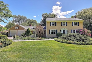 18 Adams Point Rd, Barrington, RI 02806